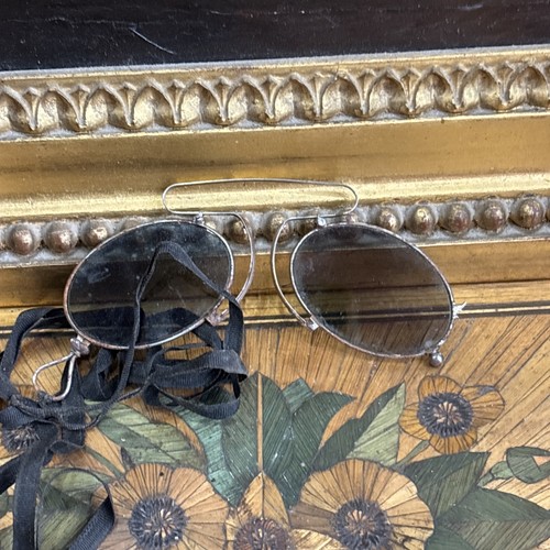 Ancienne paire lunettes - ancienne,