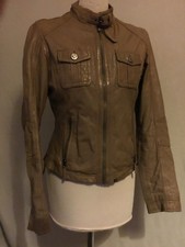 Magnifique veste blouson cuir OAKWOOD taille S en très bon état.