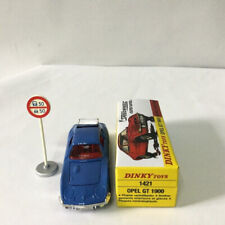 Dinky Toys 1421 - Opel Gt 1900