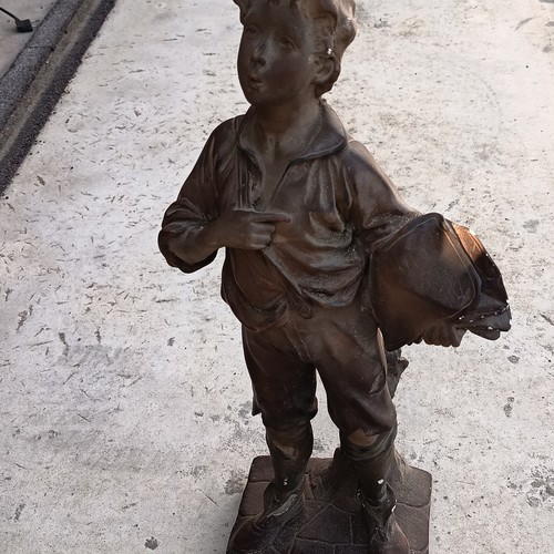 Statue personnage enfant
