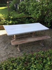 Table bois massif avec 2 bancs