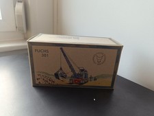 Fuchs 301 - NZG 520