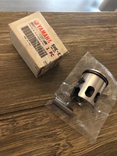 Kit piston origine - , yq