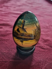   Oeuf Peint Laqué  Russe Décor D’église Signé Sur socle 