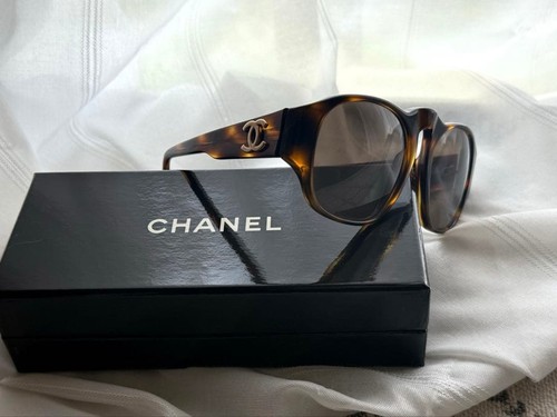 Lunettes soleil chanel - lunettes, de