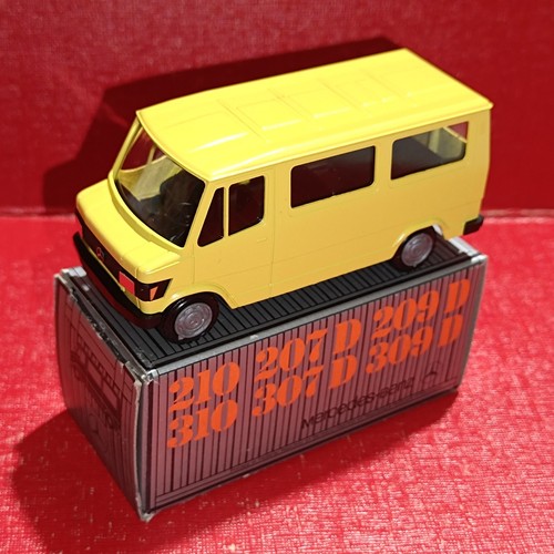 Fourgon mercedes 210 310 - fourgon, 207