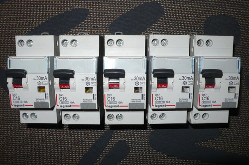 Disjoncteur differentiel 16a - disjoncteur,