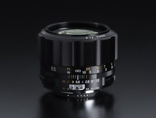 Objectif Nikon F noir