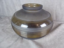 VASE BOULE, en verre moulé, signé LORRAIN.