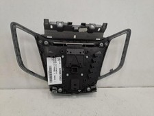Facade autoradio FORD FIESTA 6 PHASE 1