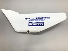 Cache carenage sous selle