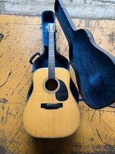 Guitare acoustique vintage