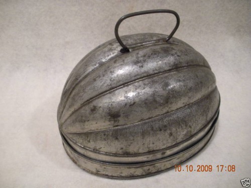 Antique tin pudding mold - antique,