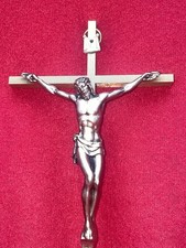 Crucifix mural Christ en bronze sur croix en laiton 20x10 cm vintage