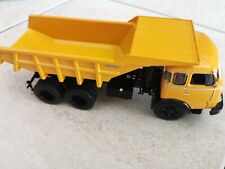 Camion miniature Norev ,Henschel HS 3-180 TAK 1956 Jaune 1/43