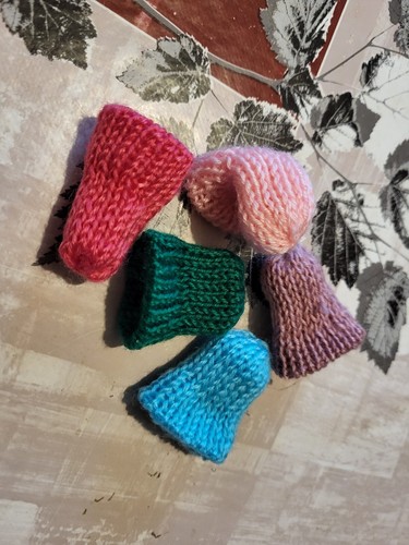 Bonnet pour poupée mannequin - poupée,