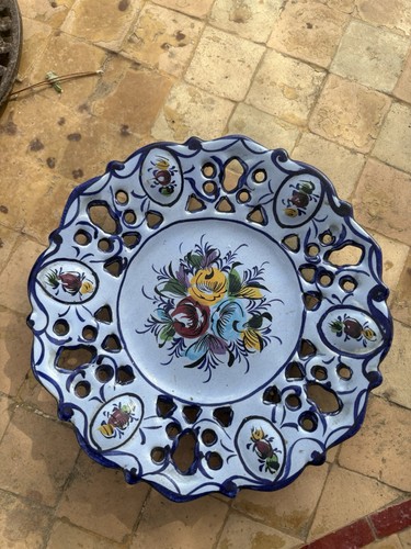 Assiette décorative ajourée