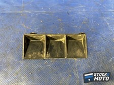 Caoutchouc sur passage de roue SUZUKI 750 GSXR de 2000 à 2003.