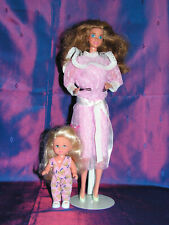 BARBIE et kelly      n° 9078  HAPPY FAMILY  1985