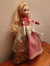Magnifique poupée Ever After