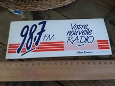 Ancien autocollant radio FM