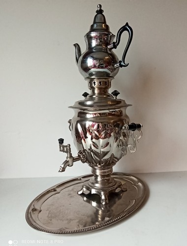 113 samovar russe - -,
