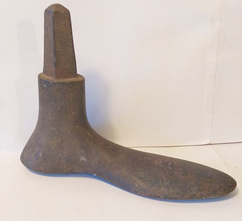 Ancien outil pied - outil, cordonnier