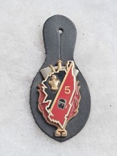 Un Insigne " Sapeurs Pompiers