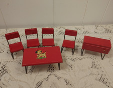 Vintage Dollhouse Retro