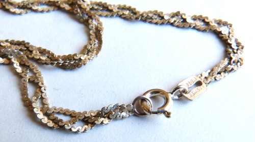 Petite chaine collier en - chaine,