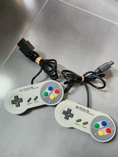 Lot manettes nintendo - manettes,