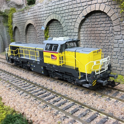Locomotive diesel 679006