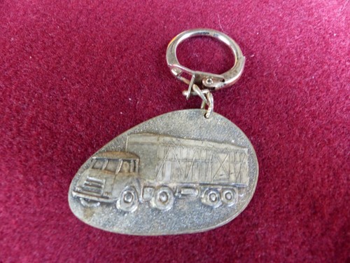 Ancien porte clé métal - ,