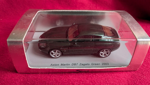 Spark aston martin - spark,