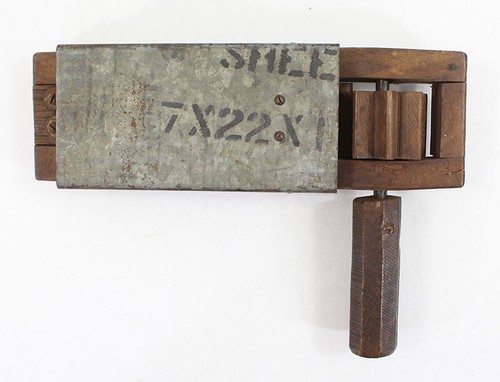 Crécelle anglaise 1942 - crécelle,