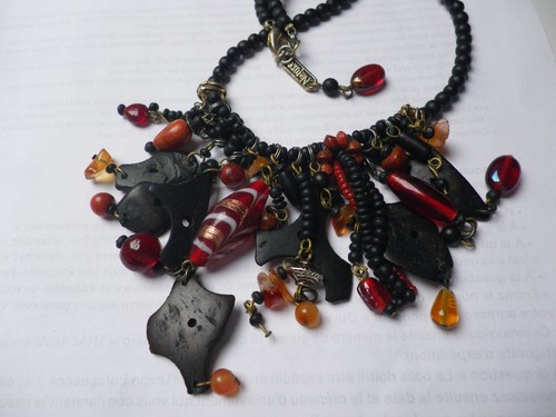 Nature collier perles noires - nature,