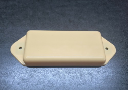 Solid dog ear - cover, cream
