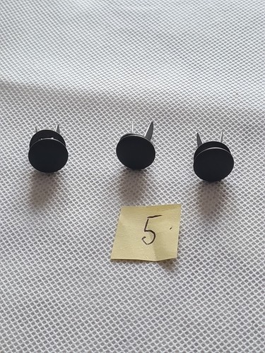 Rivets couleur avec - 3,