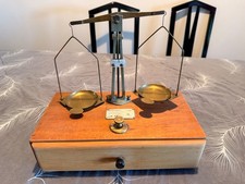 Balance ancienne TESTUT Type