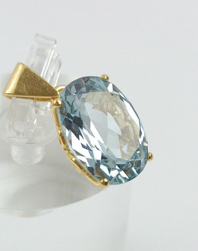 Ancien pendentif grande aigue