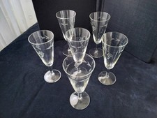 6 Flutes à champagne vintage en cristallin   Décor gravé