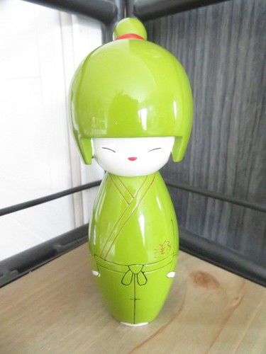 Kokeshi vert anis - yo-co,