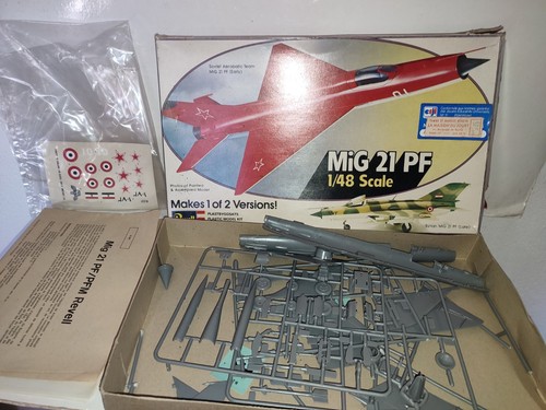 Maquette revell 48 - -,
