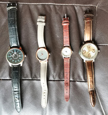 lot de montres , heures , vide grenier , revente