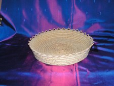 CORBEILLE ANCIENNE  a PAIN fabrication artisanale en raphia