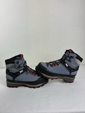 Chaussures neuves Lowa