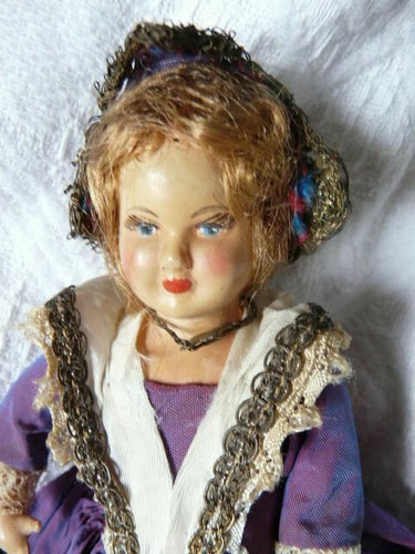 Ancienne poupée régionale - poupÉe,