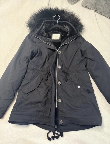 Hollister black fur lined - black,