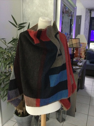 Poncho cape multicolore taille
