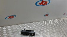 Poignee porte laterale droit